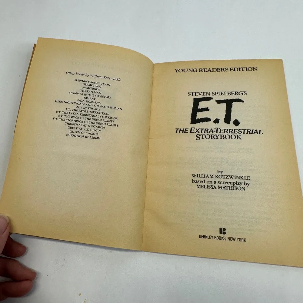 E.T.‎ The Extra-Terrestrial Storybook William Kotzwinkle 1988 Paperback Photos